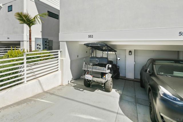 552 G Avenue, Coronado CA: https://media.crmls.org/mediaz/8e2f5ff1-41fd-4279-b316-ef599865866f.jpg