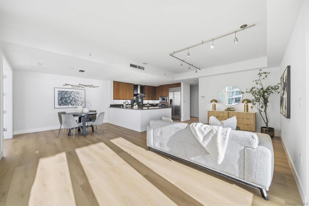 1199 Pacific Hwy - photo 6