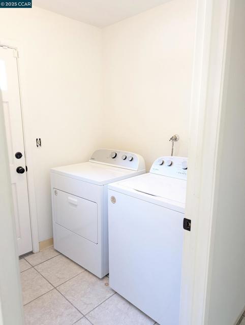 310 Miranda Ln, Alamo CA: https://media.crmls.org/mediaz/8e334736-3e7f-4eec-bdcd-a526a78de825.jpg