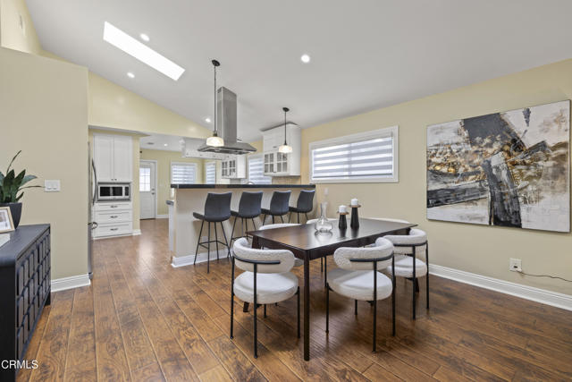 Detail Gallery Image 8 of 51 For 4961 Alcove Ave, Valley Village,  CA 91607 - 3 Beds | 2 Baths