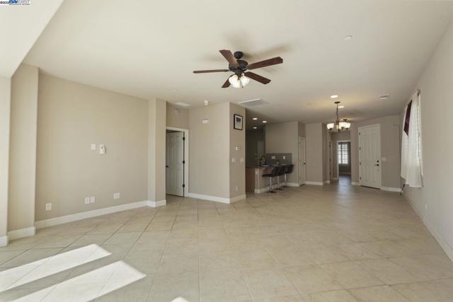 2961 Clear Point Way, Manteca CA: https://media.crmls.org/mediaz/8e352c17-0bfb-4408-bfb9-504097ccc439.jpg