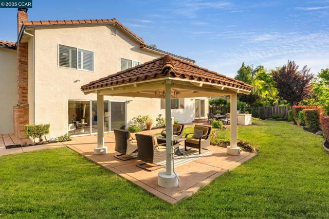 46 Saint Mark Ct, Danville CA: https://media.crmls.org/mediaz/8e35695c-2aa1-46ff-9fa0-e88c0469db57.jpg