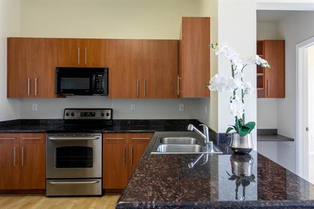 1060 3rd Street, San Jose CA: https://media.crmls.org/mediaz/8e368404-18a2-45c2-af42-f4ce401bd9fb.jpg
