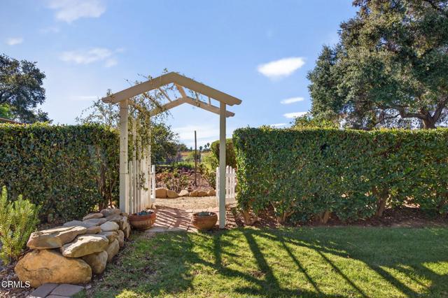 Detail Gallery Image 19 of 24 For 12471 Sisar Rd, Ojai,  CA 93023 - 4 Beds | 2/1 Baths