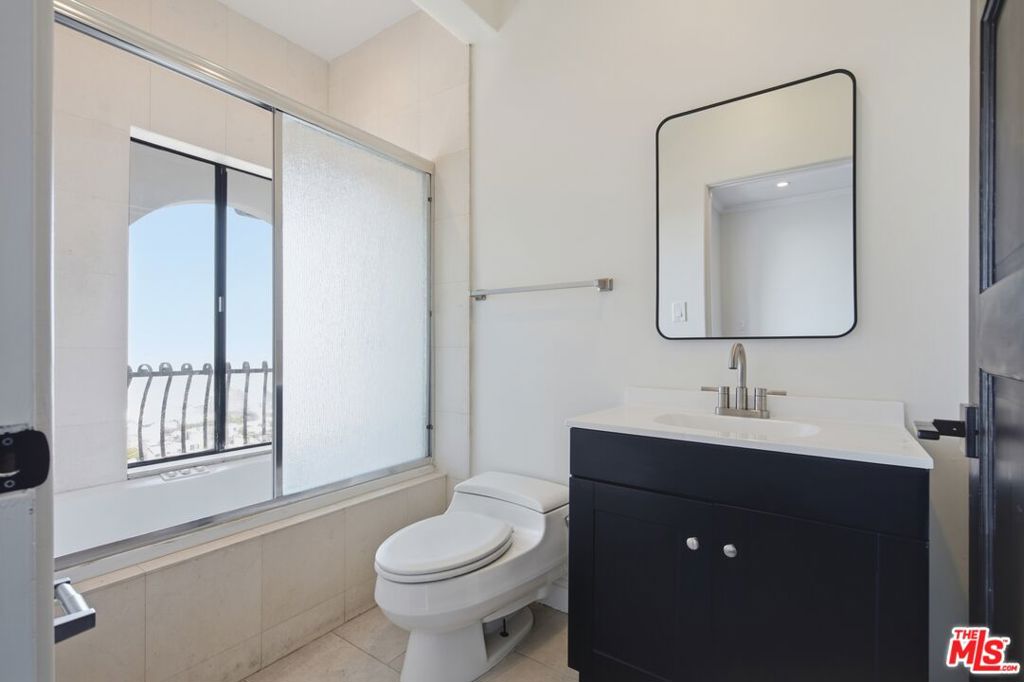 MLS #26838935 image #32