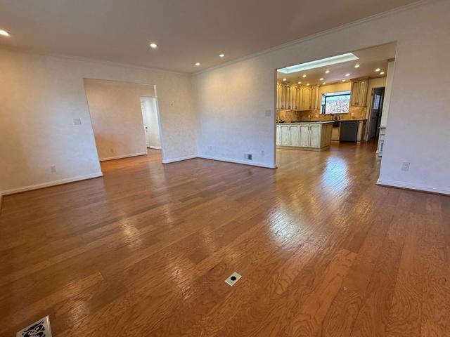 695 San Bruno Way, Salinas CA: https://media.crmls.org/mediaz/8e373c04-4a28-48f8-a70a-7e224ee0c63a.jpg