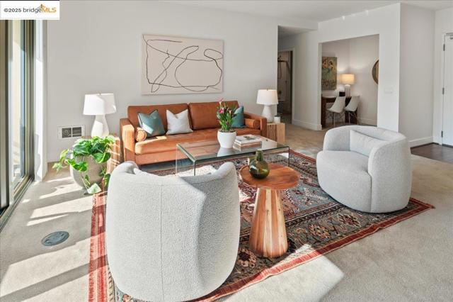 438 W Grand Ave, Oakland CA: https://media.crmls.org/mediaz/8e376efb-1416-4427-8e21-1c69349c0a51.jpg