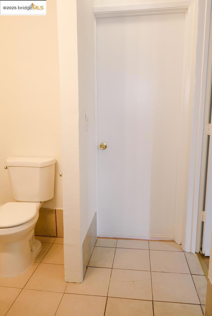 https://media.crmls.org/mediaz/8e38c051-08d0-426e-b377-07b3a45253d1.jpg?preset=X-Large