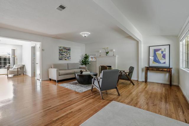 1320 Windermere Avenue, Menlo Park CA: https://media.crmls.org/mediaz/8e390765-55d8-4977-b6dd-3bc295e455f9.jpg