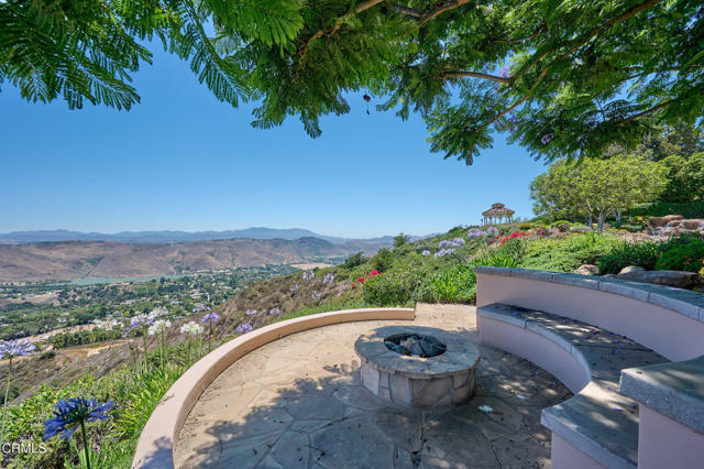 11848 Presilla Road, Camarillo CA: https://media.crmls.org/mediaz/8e394a49-225a-4a1c-ac7b-2d398829dcba.jpg