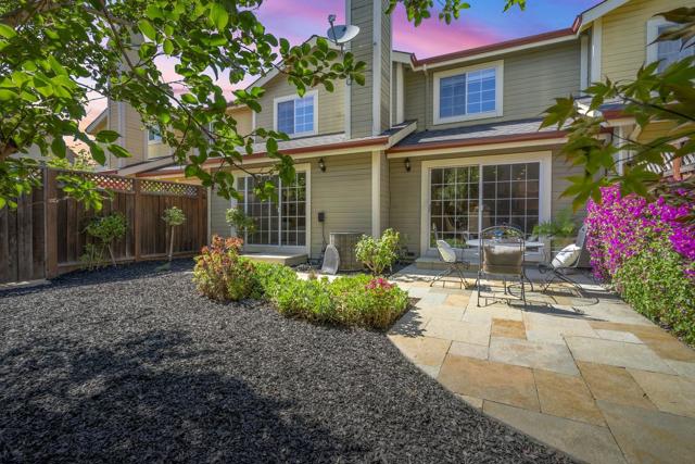 2960 Massih Court, Campbell CA: https://media.crmls.org/mediaz/8e3a61c8-3de6-4bd9-a8b5-cc4a53e35774.jpg