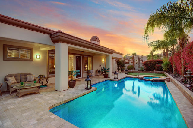 54 Camino Real, Rancho Mirage CA: https://media.crmls.org/mediaz/8e3b60c2-17e4-40a6-bc06-ecc320662740.jpg