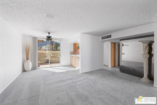 1859 Sandcliff Road, Palm Springs CA: https://media.crmls.org/mediaz/8e3c0def-647f-4be8-8af5-64dea7a949ba.jpg