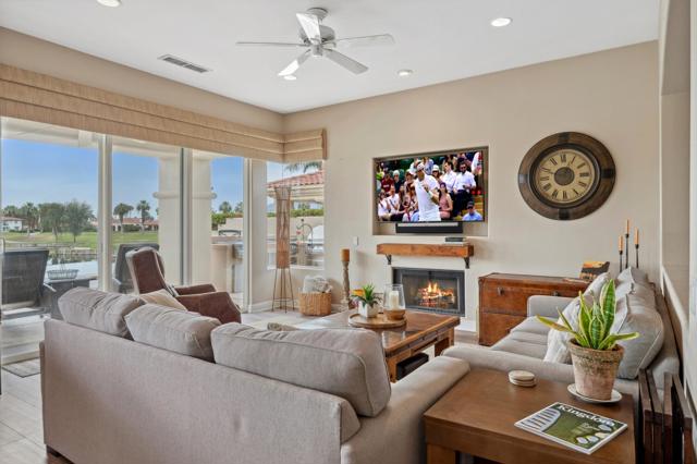55208 Big, La Quinta CA: https://media.crmls.org/mediaz/8e3c94f6-6ec1-4731-bf37-dedb26859855.jpg