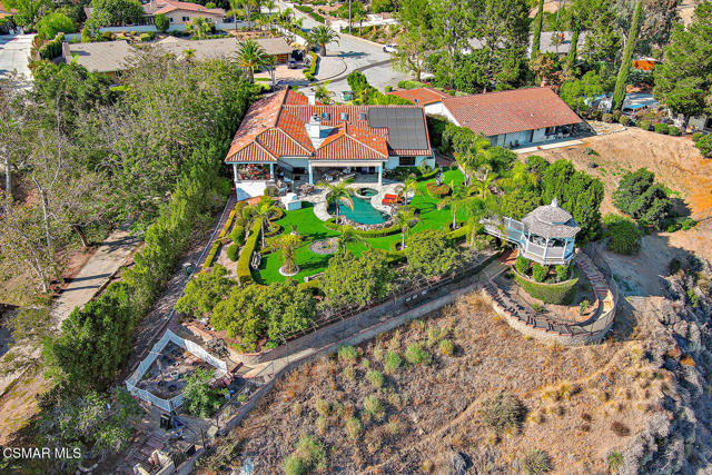 1832 Calle Salto, Thousand Oaks CA: https://media.crmls.org/mediaz/8e3ca428-661c-4647-b895-44a100dff17f.jpg