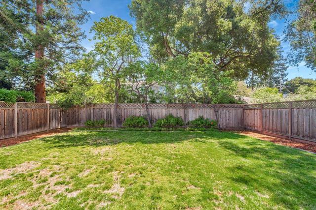 916 Peggy Lane, Menlo Park CA: https://media.crmls.org/mediaz/8e3cbfde-4134-4430-b4c7-db5af7a5ffd7.jpg