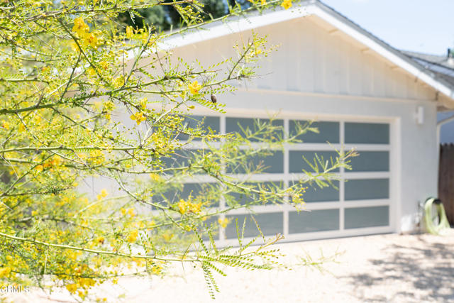 202 N. Fulton Street, Ojai CA: https://media.crmls.org/mediaz/8e3cc783-265d-444f-9033-48d8ef9f75d3.jpg