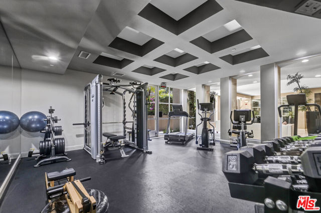 1521 Greenfield Avenue, Los Angeles CA: https://media.crmls.org/mediaz/8e3ce5d2-700d-4e7a-9f9c-64aa538ea64a.jpg
