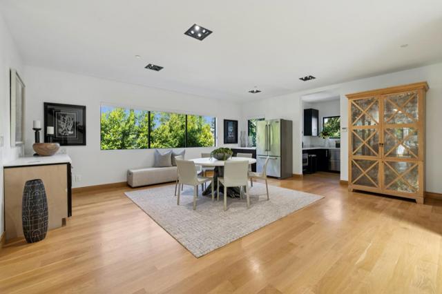 33 Highland Avenue, Burlingame CA: https://media.crmls.org/mediaz/8e3df709-e13d-465b-8e5c-05ceb9a32d8c.jpg