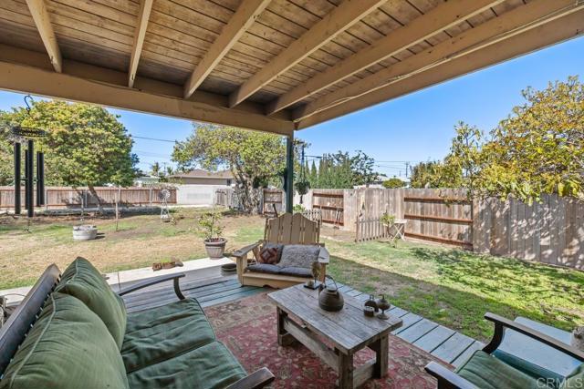 852 5th Street, Imperial Beach CA: https://media.crmls.org/mediaz/8e3e1c17-4fb2-4f0f-8545-8075c5449df5.jpg