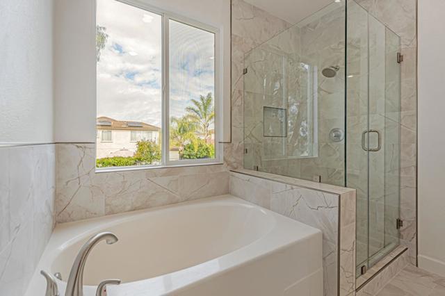 9135 Desiderio Way, Gilroy CA: https://media.crmls.org/mediaz/8e3e8dc3-45c1-4f33-a275-fa83f7d6c6f3.jpg