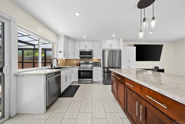 7971 Jade Coast Road, San Diego CA: https://media.crmls.org/mediaz/8e41c156-60ef-4b1f-a334-fd5906e8048c.jpg
