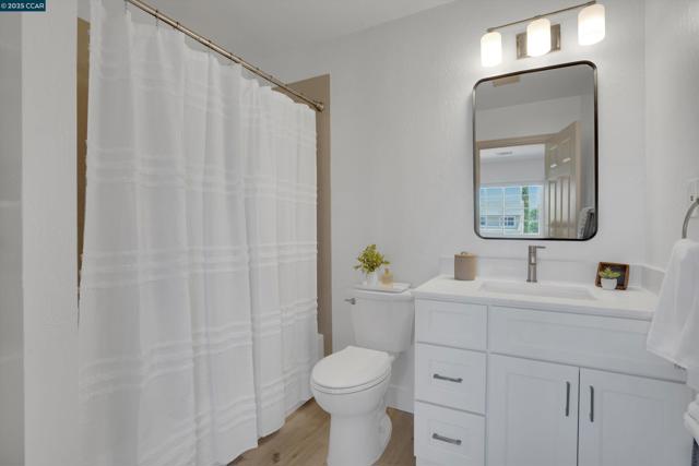 3253 Madrone St, Antioch CA: https://media.crmls.org/mediaz/8e41cce5-d90f-471d-a7a4-f18c2ce41e1c.jpg