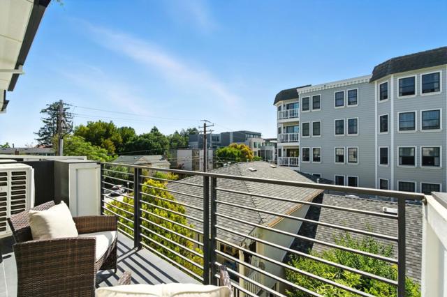 500 Walnut Street, San Carlos CA: https://media.crmls.org/mediaz/8e425ea4-975f-44c5-8ca7-186e5f6caa9c.jpg