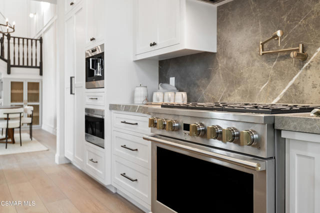 4212 Par Five Drive, Westlake Village CA: https://media.crmls.org/mediaz/8e44d02b-b953-4e28-8bc6-e5794727d66d.jpg