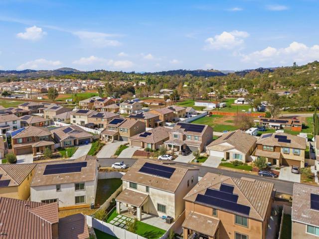 Detail Gallery Image 25 of 35 For 27933 Autumn Ct, Valley Center,  CA 92082 - 4 Beds | 3 Baths