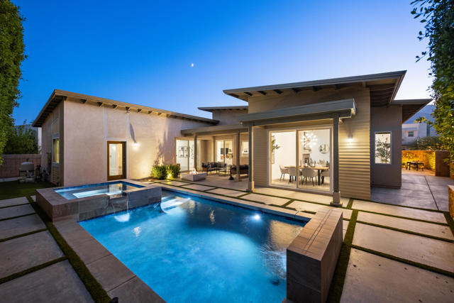 562 Skylar Lane, Palm Springs CA: https://media.crmls.org/mediaz/8e47a866-f3d7-42a6-bbd3-1321a24bcbae.jpg
