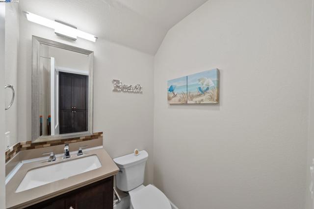 454 Persimmon Common, Livermore CA: https://media.crmls.org/mediaz/8e4875f3-0c23-4d04-a9df-5a488c51feae.jpg
