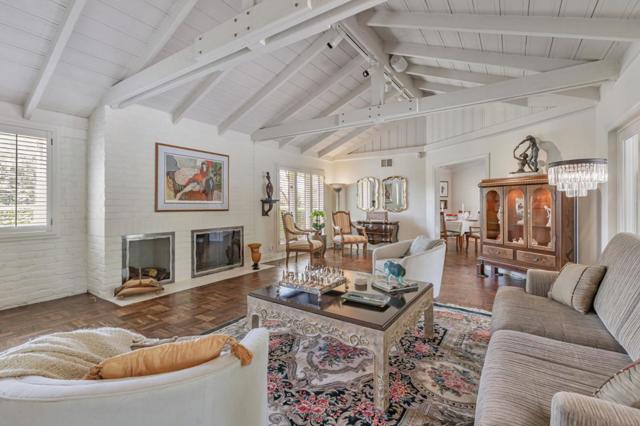 3231 Fieldcrest Drive, Sacramento CA: https://media.crmls.org/mediaz/8e4881f9-de5e-4100-94d2-4dd87a2035c5.jpg