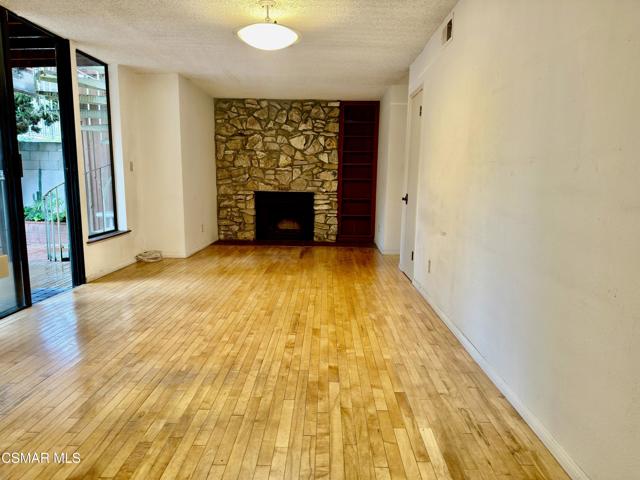 11916 Idaho Avenue, Los Angeles CA: https://media.crmls.org/mediaz/8e48f8f4-793f-4c61-b6ab-635d0eee0c58.jpg