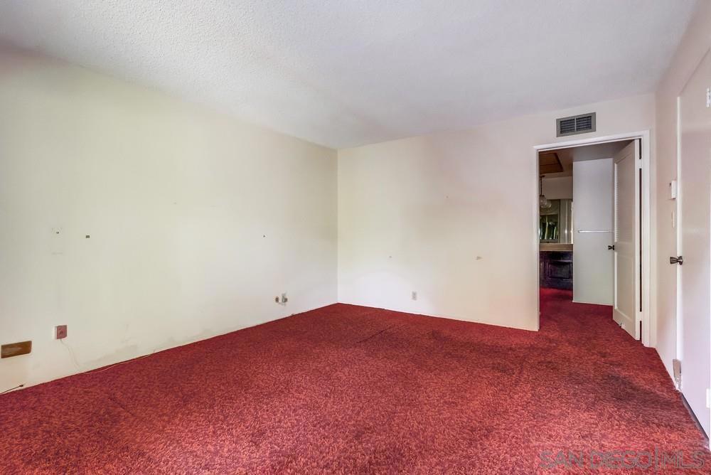 MLS #250042910SD image #30