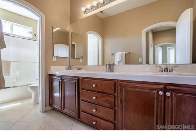 16624 Santa Mariana Ct, San Diego CA: https://media.crmls.org/mediaz/8e4a1e6f-4de0-4072-b8ef-1bd0bdccd76e.jpg