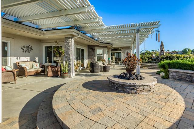 Detail Gallery Image 15 of 36 For 28623 Willow Park Rd, Escondido,  CA 92026 - 3 Beds | 3 Baths
