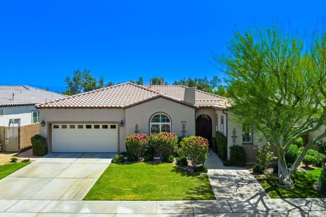 61414 Topaz Drive, La Quinta CA: https://media.crmls.org/mediaz/8e4afc16-e7b5-4661-a889-fbc84df1e3d2.jpg