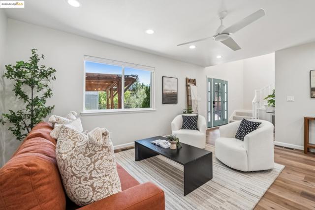 1051 Kaski Ln, Concord CA: https://media.crmls.org/mediaz/8e4b56df-8ee8-4c86-ac15-582154377cc3.jpg