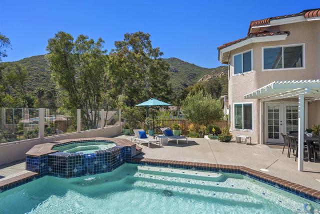 6968 Talisman Ct, San Diego CA: https://media.crmls.org/mediaz/8e4b5854-ca61-4f46-8694-49d4b39ff420.jpg