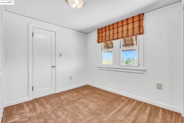 11081 BRENTWOOD BLVD., Brentwood CA: https://media.crmls.org/mediaz/8e4b5abe-1ede-48c3-8b96-b0d8ed702af1.jpg
