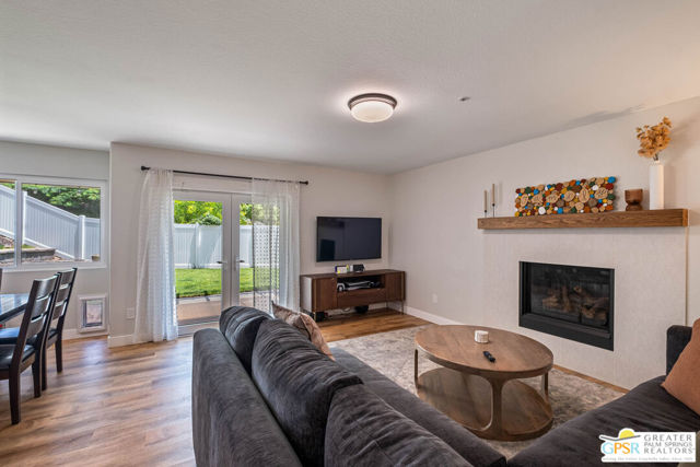 29136 Stonegate Lane, Highland CA: https://media.crmls.org/mediaz/8e4bcd42-fbb6-4d41-8d65-bab4436a8baf.jpg