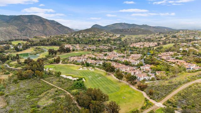 16918 Blue Shadows Ln, San Diego CA: https://media.crmls.org/mediaz/8e4c33ec-1e54-487a-8a24-5095e3578a4c.jpg
