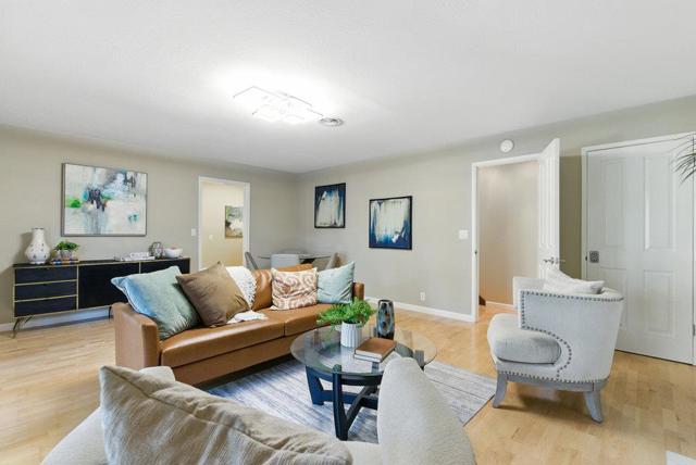 3225 Upper Lock Avenue, Belmont CA: https://media.crmls.org/mediaz/8e4d1696-2943-4966-ab60-461915019071.jpg