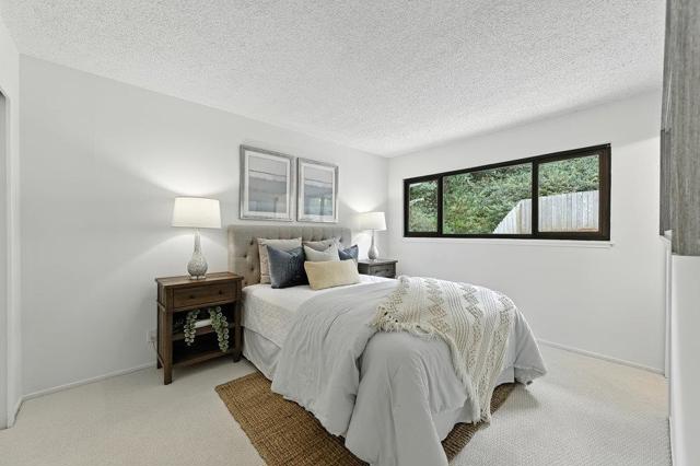 1527 Terra Nova Boulevard, Pacifica CA: https://media.crmls.org/mediaz/8e4d3165-14b5-4edb-82c5-c6f851911829.jpg