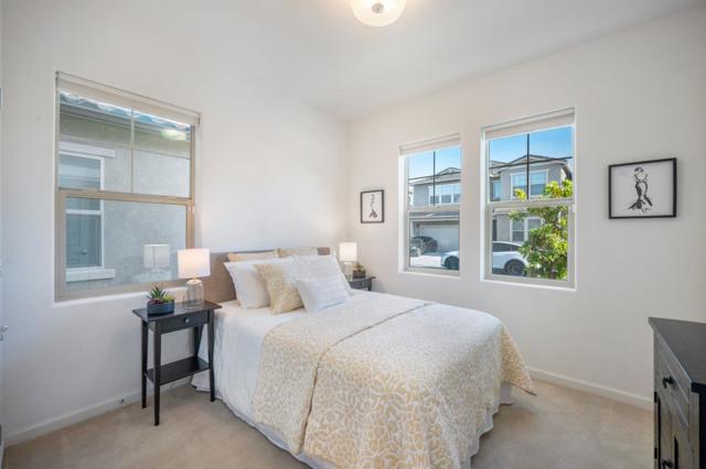 712 Baxter Way, Gilroy CA: https://media.crmls.org/mediaz/8e4d943e-9eb8-47c2-bd70-a984cabc92a9.jpg