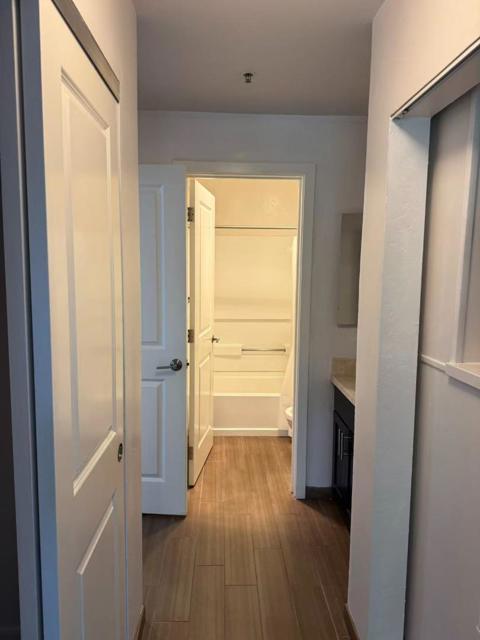6400 Christie Avenue, Emeryville CA: https://media.crmls.org/mediaz/8e4e87d4-22db-4055-b243-2e49558d7c84.jpg