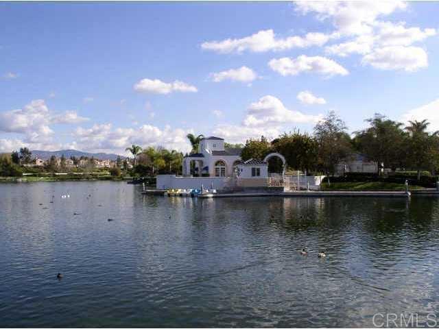 Detail Gallery Image 4 of 15 For 2085 Lakeridge Cir #202,  Chula Vista,  CA 91913 - 2 Beds | 2 Baths