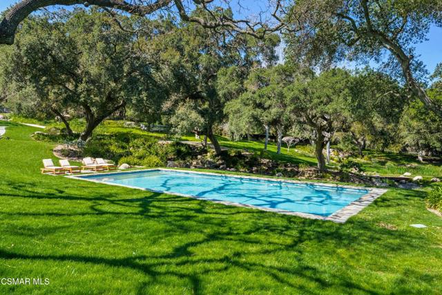 1464 Hidden Valley Road, Thousand Oaks CA: https://media.crmls.org/mediaz/8e505a8c-98f1-4725-abac-b4bc0f6f7a5d.jpg