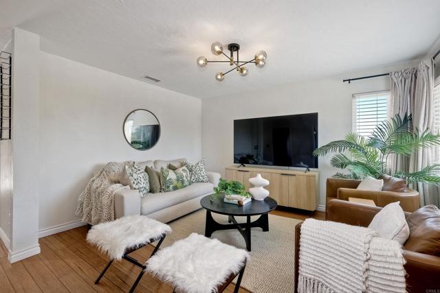 7912 Blue Jay Place, San Diego CA: https://media.crmls.org/mediaz/8e50a698-9789-4c0b-bbfb-d92bb1be3d07.jpg
